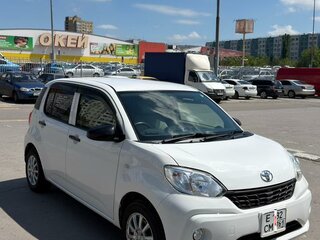 2017 Toyota Passo III, белый, 1070000 рублей, вид 3