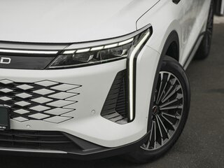 2025 Exeed RX, белый, 4250000 рублей, вид 4