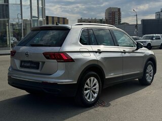 2021 Volkswagen Tiguan II Рестайлинг, серый, 2490000 рублей, вид 5