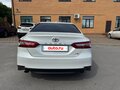 2022 Toyota Camry VIII (XV70) Рестайлинг, белый, 3625000 рублей - вид 2