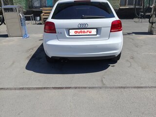 2010 Audi A3 II (8P) Рестайлинг 2, белый, 950000 рублей, вид 5