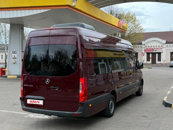 2023 Mercedes-Benz Sprinter, пурпурный, 4275000 рублей - вид 2