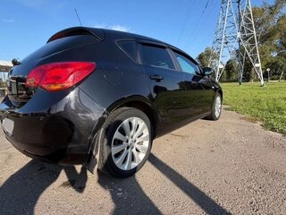 2010 Opel Astra J, чёрный, 750000 рублей, вид 4
