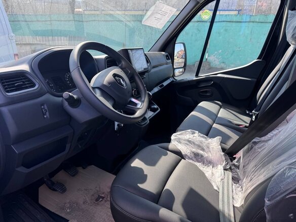 2024 Renault Master, чёрный, 4700000 рублей - вид 9