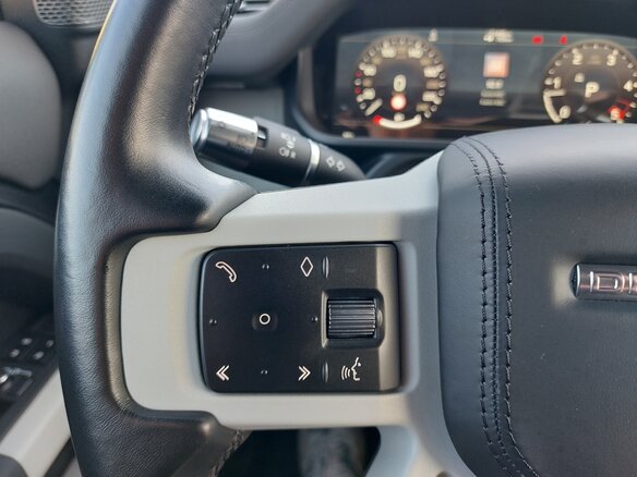 2021 Land Rover Defender 90 II, серый, 6900000 рублей - вид 19