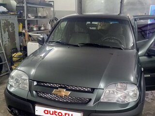 2016 Chevrolet Niva I Рестайлинг, серый, 720000 рублей, вид 1
