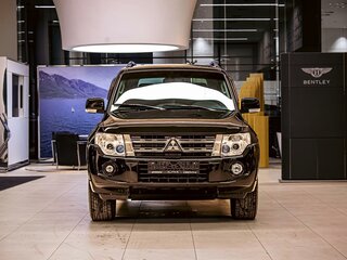 2013 Mitsubishi Pajero IV Рестайлинг 1, чёрный, 1775000 рублей, вид 2