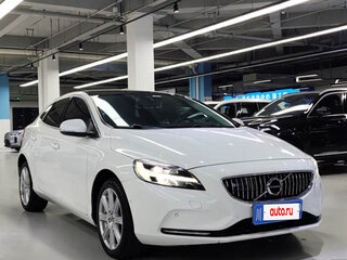 2018 Volvo V40 II Рестайлинг, белый, 1228999 рублей, вид 2