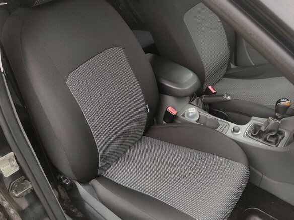 2010 Ford Focus II Рестайлинг, чёрный, 410000 рублей - вид 8