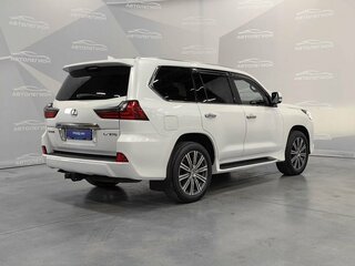 2016 Lexus LX 570 III Рестайлинг 2, белый, 8100000 рублей, вид 4