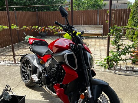2023 Ducati Diavel V4, красный, 3150000 рублей, вид 1