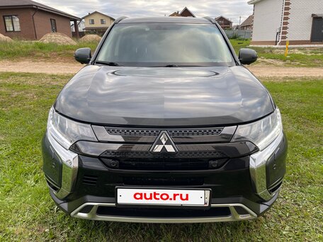 2021 Mitsubishi Outlander III Рестайлинг 3, серый, 2845000 рублей, вид 5