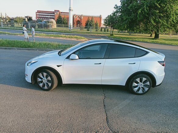 2023 Tesla Model Y Long Range I, белый, 5500000 рублей - вид 7