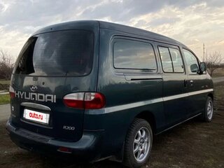 2003 Hyundai H200 I, зелёный, 690000 рублей, вид 4