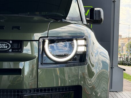2025 Land Rover Defender 110 II, зелёный, 11750000 рублей, вид 5