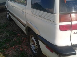 1993 Mitsubishi Space Wagon II, белый, 100000 рублей, вид 5