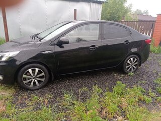 2015 Kia Rio 6-speed III, чёрный, 830000 рублей, вид 4