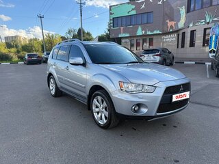 2010 Mitsubishi Outlander II Рестайлинг, серебристый, 1200000 рублей, вид 1