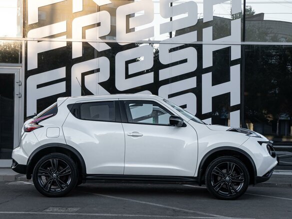2017 Nissan Juke I Рестайлинг, белый, 1664000 рублей - вид 4