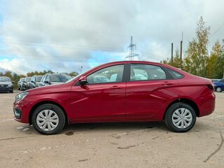 2026 Lada (ВАЗ) Vesta I Рестайлинг (NG), красный, 1785900 рублей, вид 2