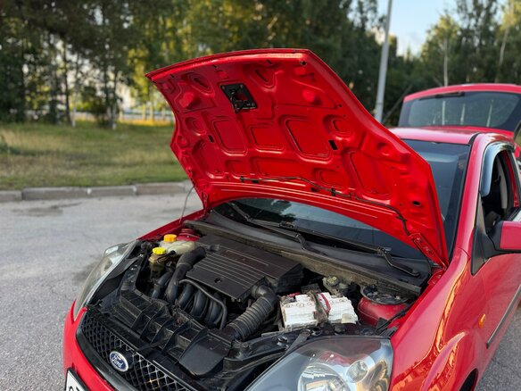 2007 Ford Fiesta Mk5, красный, 369000 рублей - вид 13