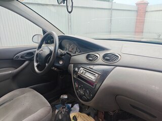 2001 Ford Focus I (North America), зелёный, 120000 рублей, вид 5