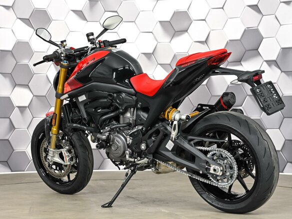 2024 Ducati Monster 937, чёрный, 1169000 рублей - вид 7