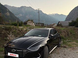 2019 Hyundai Sonata VIII (DN8), чёрный, 2200000 рублей, вид 2