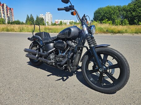 2022 Harley-Davidson Street Bob, серый, 1103763 рублей, вид 1