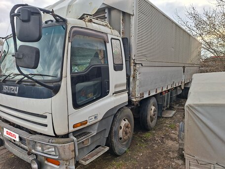 2003 Isuzu Giga (C-series), белый, 2600000 рублей, вид 3