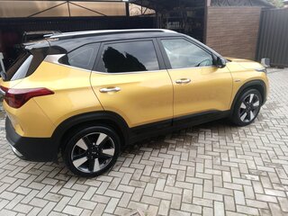 2020 Kia Seltos I, жёлтый, 2700000 рублей, вид 4