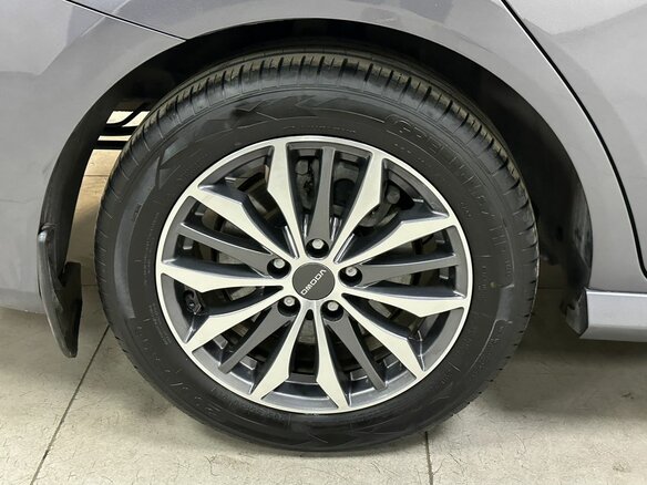 2023 Omoda S5, серый, 1290000 рублей - вид 8