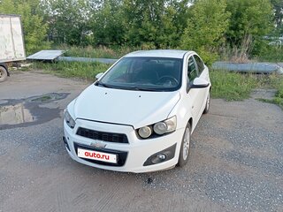 2013 Chevrolet Aveo II, белый, 530000 рублей, вид 1