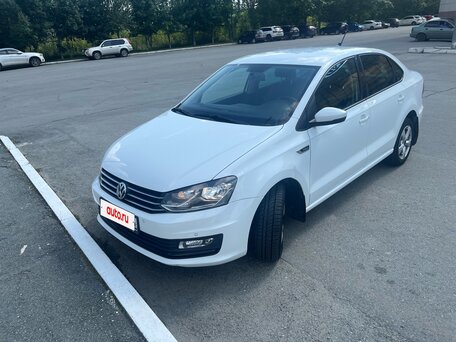 2018 Volkswagen Polo V Рестайлинг, белый, 1445000 рублей, вид 1