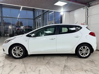 2012 Kia Ceed II, белый, 1149000 рублей, вид 3