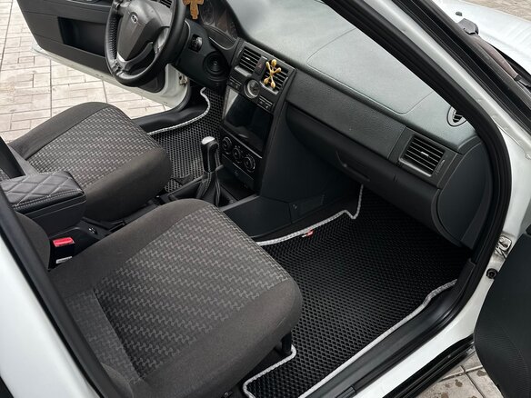 2013 Lada (ВАЗ) Priora I, белый, 449000 рублей - вид 4