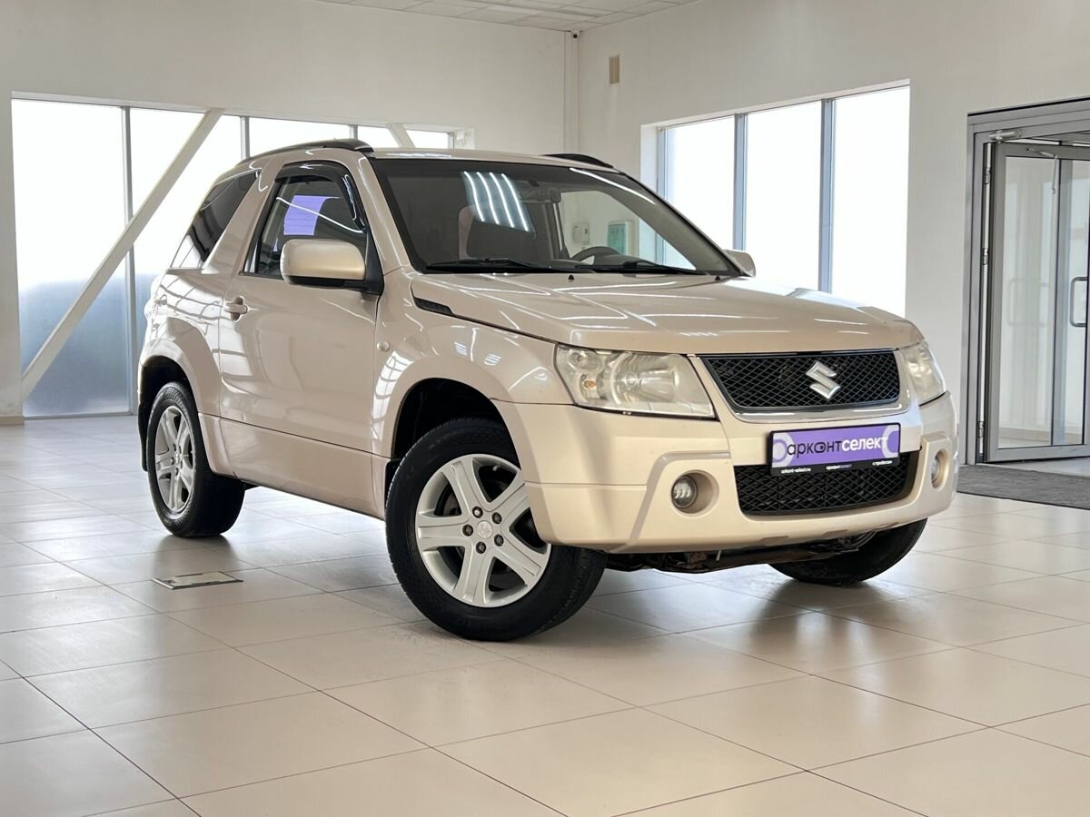 Открыть фотографии: Suzuki Grand Vitara II