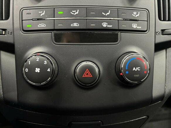 2009 Hyundai i30 I, красный, 600000 рублей - вид 16