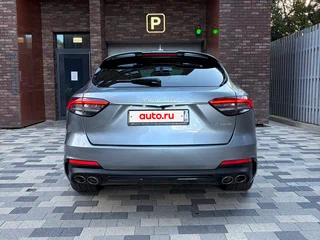 2021 Maserati Levante GT Hybrid I Рестайлинг, серый, 7000000 рублей, вид 4