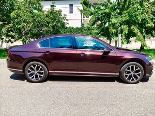 2017 Volkswagen Passat B8, пурпурный, 2990000 рублей, вид 4