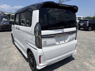 2023 Honda N-BOX II Рестайлинг, белый, 896500 рублей, вид 4