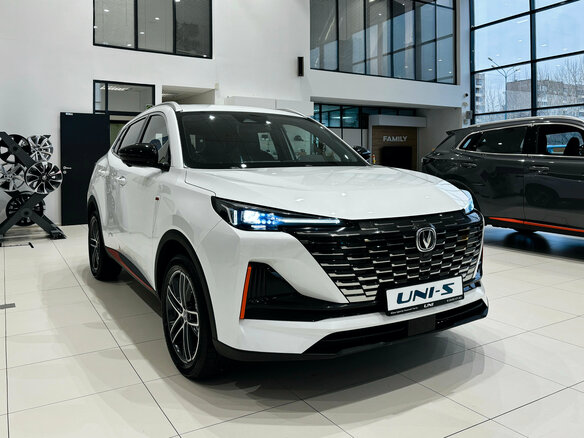 2025 Changan UNI-S I, белый, 3179900 рублей - вид 2