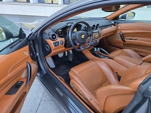 2011 Ferrari FF, серый, 15080000 рублей - вид 5