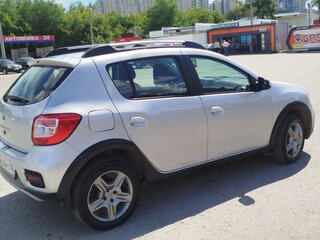 2018 Renault Sandero Stepway II Рестайлинг, серебристый, 915000 рублей, вид 5