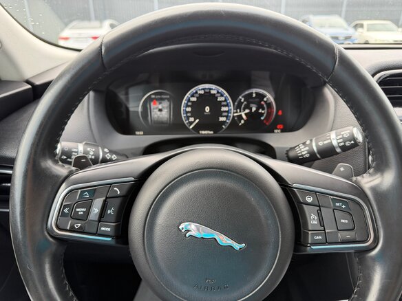 2016 Jaguar F-Pace I, серый - вид 8