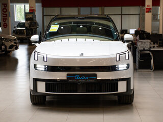 2026 Lynk & Co 900, белый, 7850000 рублей, вид 2