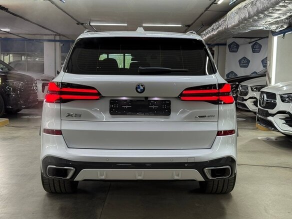 2023 BMW X5 40i IV (G05/G18) Рестайлинг, белый, 11699000 рублей - вид 3