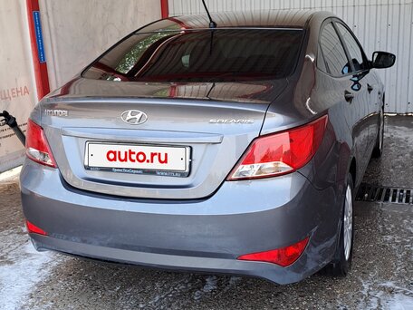 2015 Hyundai Solaris I Рестайлинг, серый, 800000 рублей, вид 1