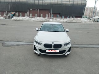 2022 BMW 1 серии 120i III (F52) Рестайлинг, белый, 2550000 рублей, вид 2