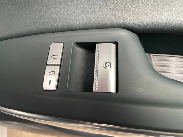 2022 Genesis GV70 I, белый, 3849000 рублей - вид 30